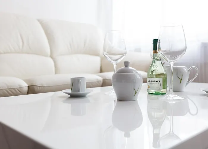 Days - Spacious Retro-vibes Near Charles Square *