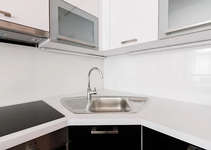 Apartment Days - Spacious Retro-vibes Near Charles Square *